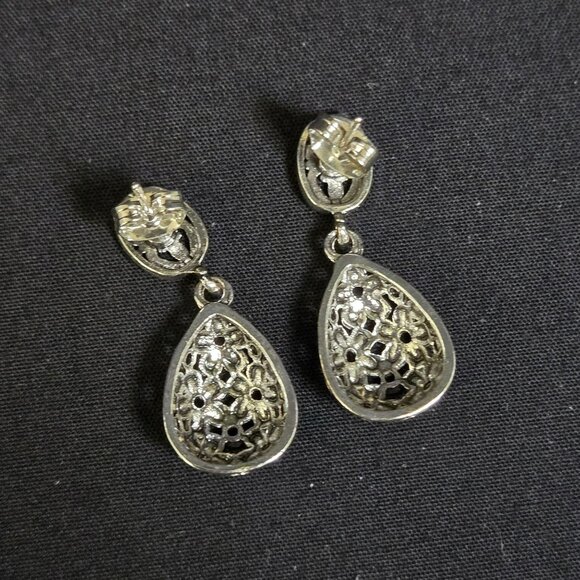 Silver-Tone Floral Teardrop Drop Earrings Filigree Vintage Inspired Dangle - Picture 3 of 5